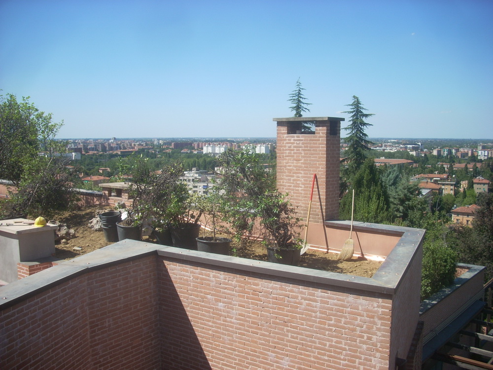 via San Luca 9 - Bologna